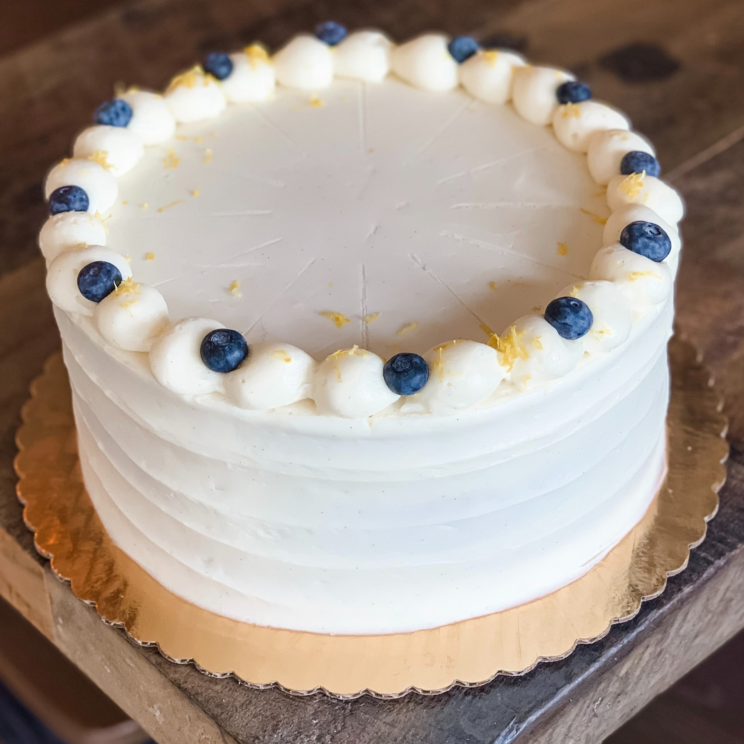 Buy/Send Blueberry Designer Cake- Eggless 1 Kg Online- FNP